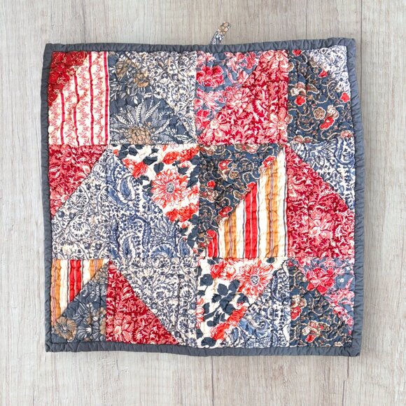 Pottery Barn Jamestown Patchwork Euro Shams Set of 3 Quilted Floral Americana - Picture 5 of 6